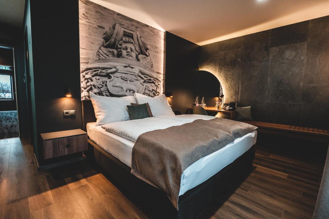 Mediterraneo Luxury Room Esztergom Bagian luar foto