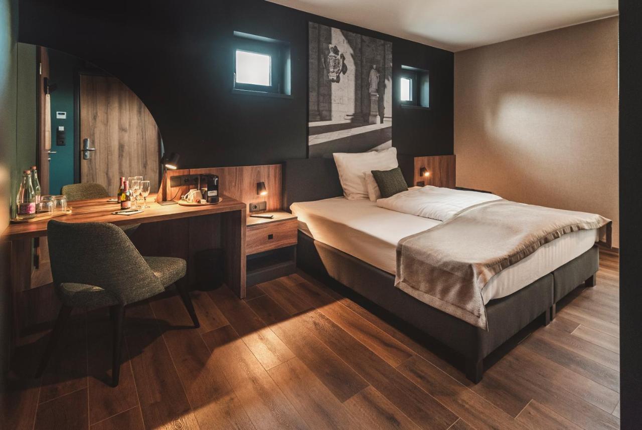 Mediterraneo Luxury Room Esztergom Bagian luar foto