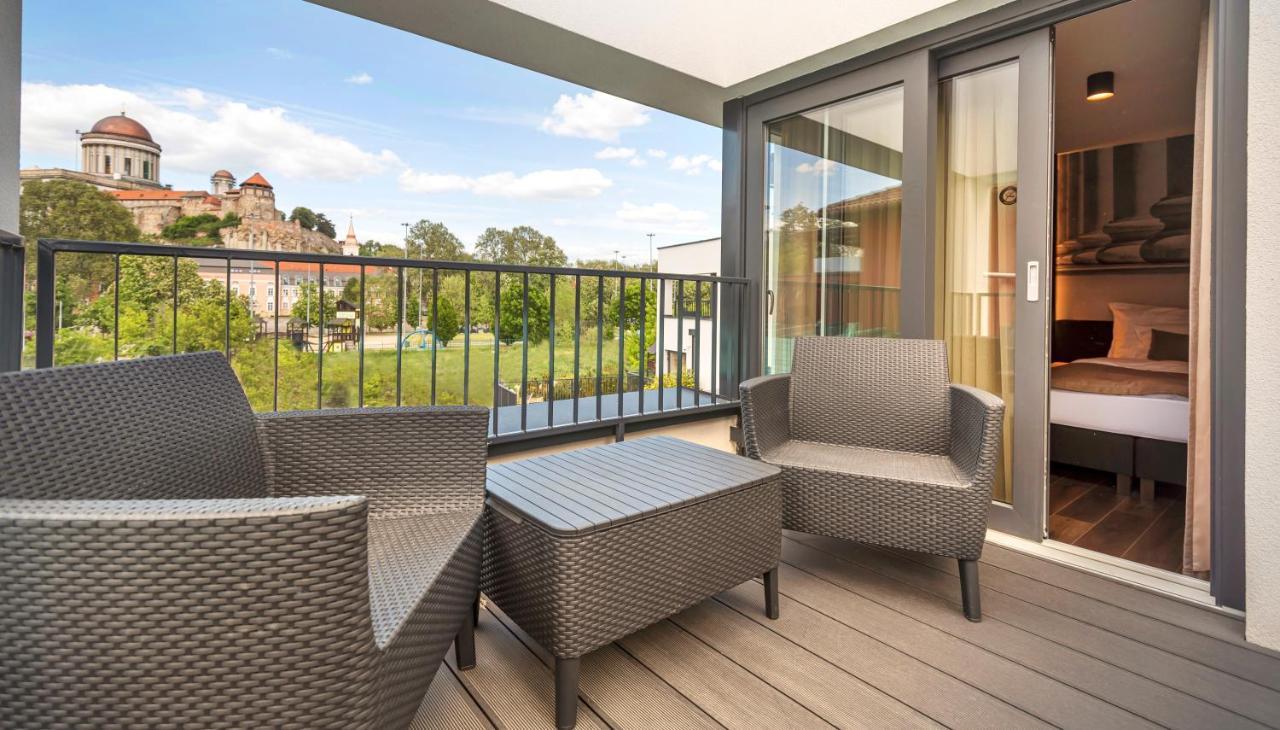 Mediterraneo Luxury Room Esztergom Bagian luar foto