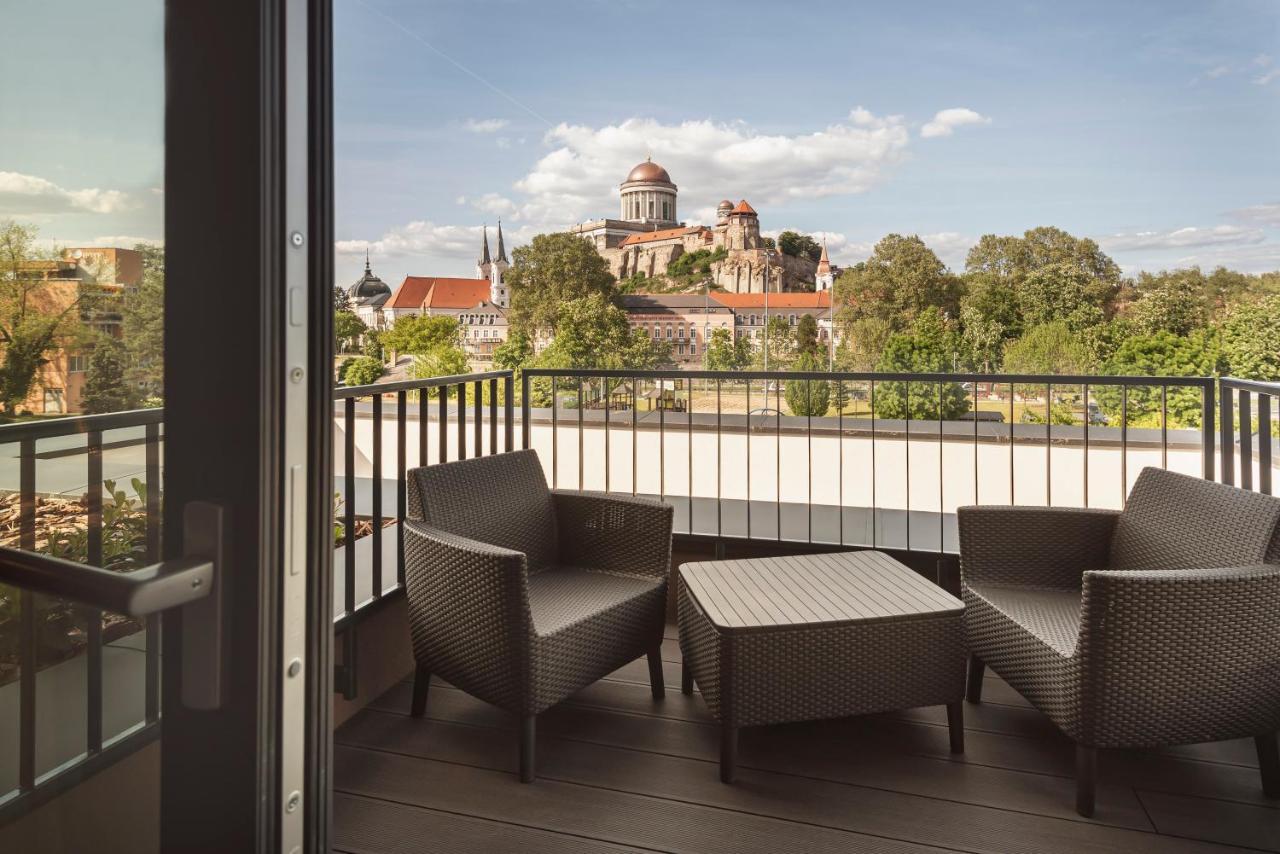 Mediterraneo Luxury Room Esztergom Bagian luar foto