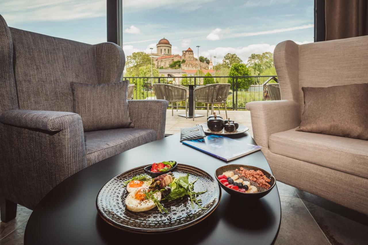 Mediterraneo Luxury Room Esztergom Bagian luar foto