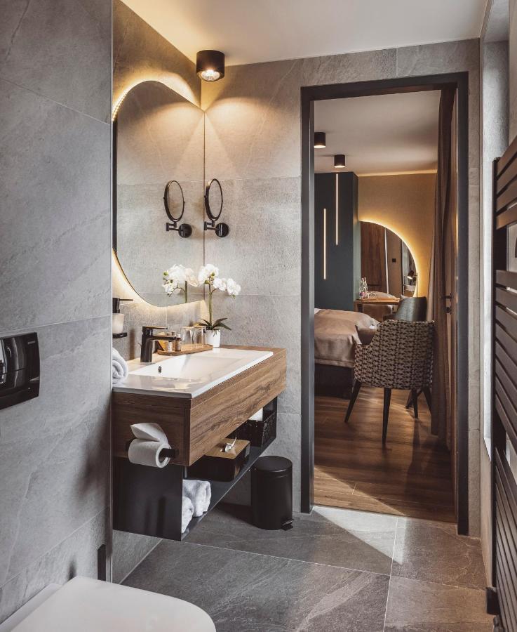 Mediterraneo Luxury Room Esztergom Bagian luar foto