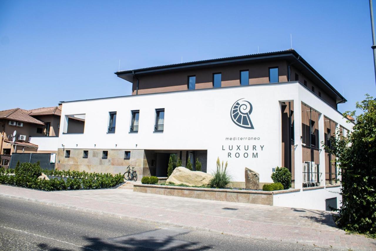 Mediterraneo Luxury Room Esztergom Bagian luar foto